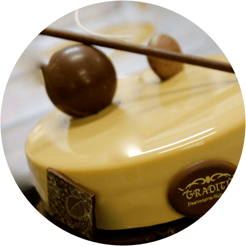 Mousse ghiacciata al cioccolato bianco caramellato